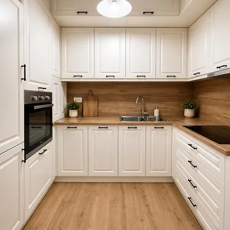 Appartement Group In The Heart Of Blloku Tirana