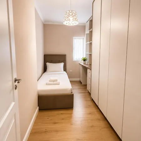 Group In The Heart Of Blloku Appartement *